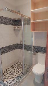 Kylpyhuone majoituspaikassa Appartement Nova - Costa Bouznika