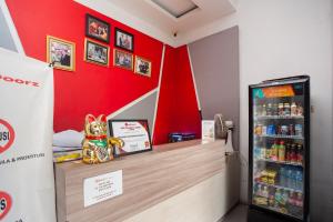 Certifikát, hodnocení, plakát nebo jiný dokument vystavený v ubytování RedDoorz near Binus Anggrek 2