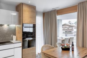 Η κουζίνα ή μικρή κουζίνα στο Hotel Sarain Active Mountain Resort