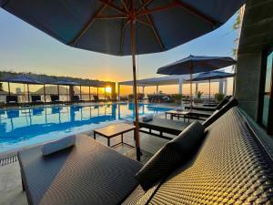 A piscina localizada em Pestana Rio Atlantica ou nos arredores