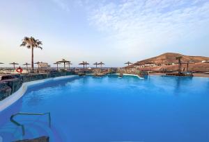 The swimming pool at or close to Alua Village Fuerteventura - All Inclusive