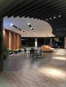 イポーにあるThe Cove Duplex 13pax 3Br 4bathroom 2parking by IWH Suitesのギャラリーの写真