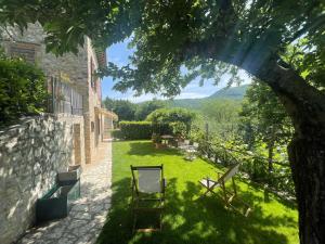 Zahrada ubytování Torretta sleeps 5 with pool and exclusive gardens plus private verandah