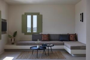 O zonă de relaxare la Aeon Suites - Adults Only