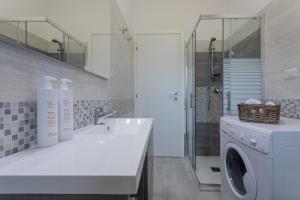 Ванна кімната в La Casetta di Dado by Wonderful Italy
