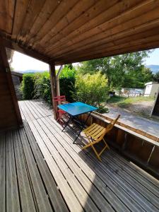Balkón alebo terasa v ubytovaní Résidence Les Chalets de Millau