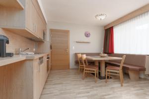 Kuchyňa alebo kuchynka v ubytovaní Appartement Oskar