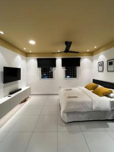 Lola’s home客房内的一张或多张床位