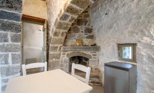 Fotografie z fotogalerie ubytování Apostrophe Traditional Residence in Nisyros with arcurated interior. Privacy & Authenticity v destinaci Emporeiós + 9 fotografií