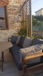 A seating area at FEEL LIKE HOME IN LESVOS