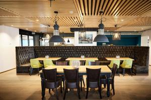 AMANTE Hotel - Bern Airport的休息区