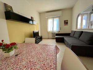 TV a/nebo společenská místnost v ubytování Stazione a 400 metriTeds Home