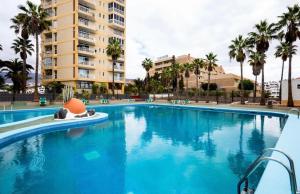 Zdjęcie z galerii obiektu OCEANFRONT APARTAMENT w Aronie