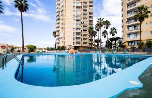 Zdjęcie z galerii obiektu OCEANFRONT APARTAMENT w Aronie
