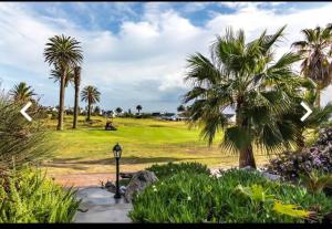 Κήπος έξω από το Gone Coastal - Shelley Point Golf Estate