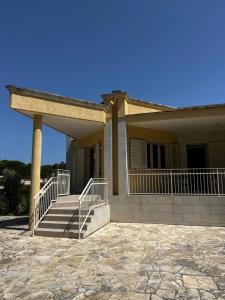 The building in which the holiday home is located