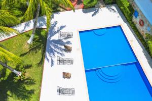 Bazén v ubytování Hotel Caribe Internacional Cancun nebo v jeho okolí