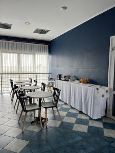 Restaurace v ubytování Hotel Safir Babice