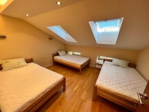 Letto o letti in una camera di Joy Hostel