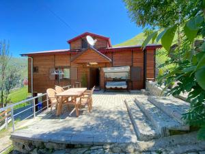 Gallery image of Yüce Suite in Uzungol +40 photos