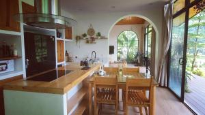 Φωτογραφία από το άλμπουμ του Dốc Chill Retreat view núi, gần Ba Vì στο Ανόι