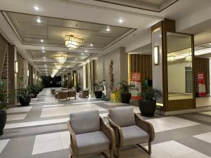 Lobbyn eller receptionsområdet på CELANDINE Residence by DMCI