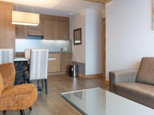 Gallery image of Apartment with a balcony in lively Arc 2000 in Arc 1950 +13 photos