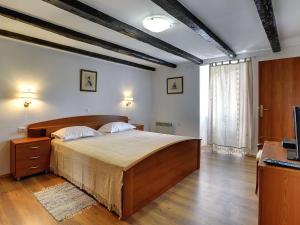 Postel nebo postele na pokoji v ubytování Holiday Home in Rojnici with Private Pool + 30 fotografií