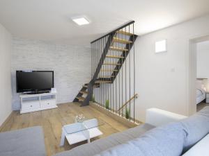 Fotografie z fotogalerie ubytování Holiday Home in Medulin with Bubble Bath v Medulinu