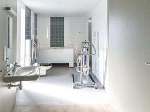 Gallery image of Bungalow in Netherlands with Accessible Design in 's-Gravenzande +25 photos