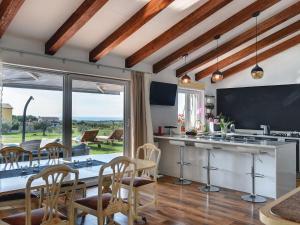 Gambar di galeri bagi Villa in Rovinj with Pool & Bubble Bath di Rovinjsko Selo