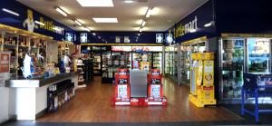 Supermarket nebo jiné obchody v  hostelu nebo okolí