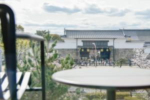 Balkón nebo terasa v ubytování HOTEL CANATA KYOTO