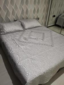 Postel nebo postele na pokoji v ubytování Квартира