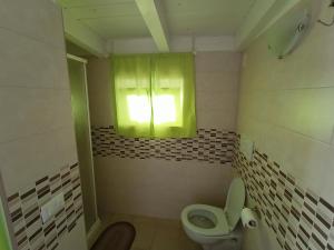 Vannituba majutusasutuses Due passi dal Castello