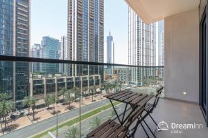 Nespecifikovaný výhled na destinaci Dubaj nebo výhled na město při pohledu z apartmánu