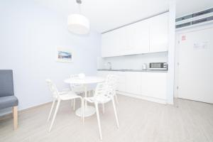 Kuchyň nebo kuchyňský kout v ubytování VacationClub - Livigno Apartament 7