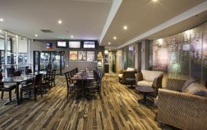 Ресторан / где поесть в Nightcap at Morwell Hotel