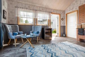 Posezení v ubytování Nordic Bliss - KUMA Beach House with Sauna
