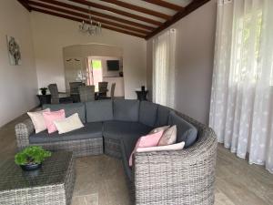 Χώρος καθιστικού στο Villa avec piscine, vue sur mer, Rocher du Diamant