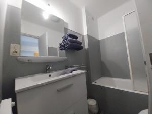 Bagno di Hôtel L'Oustalet