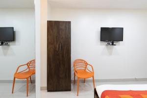 TV a/nebo společenská místnost v ubytování Hotel Girgoan Palace
