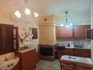 Avgonima Family's Rooms tesisinde mutfak veya mini mutfak