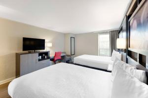 Postel nebo postele na pokoji v ubytování Best Western Plus Austin Central