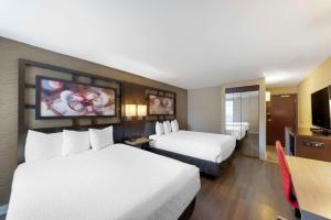 TV a/nebo společenská místnost v ubytování Best Western Plus Austin Central