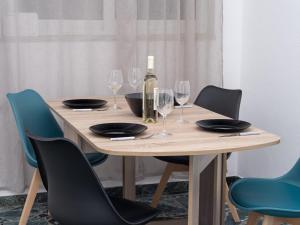 Nápoje v ubytovaní Anassa 10 Boutique Apartment
