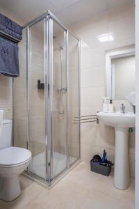 Łazienka w obiekcie Apartamentos Martalia Áticos Deluxe