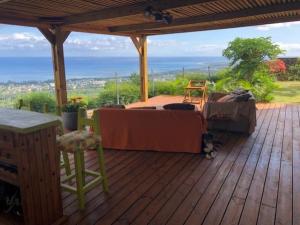 Balkons/terase naktsmītnē Endroit calme, vue exceptionnelle sur la mer.