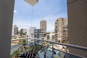 desde un balcón con vistas al perfil urbano en Stunning view of the city. en Santo Domingo