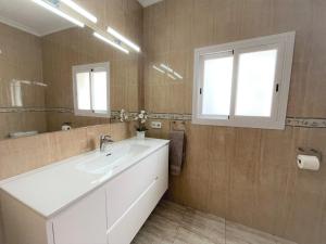 Koupelna v ubytování Ideal Property Mallorca - Aurore + 24 fotografií